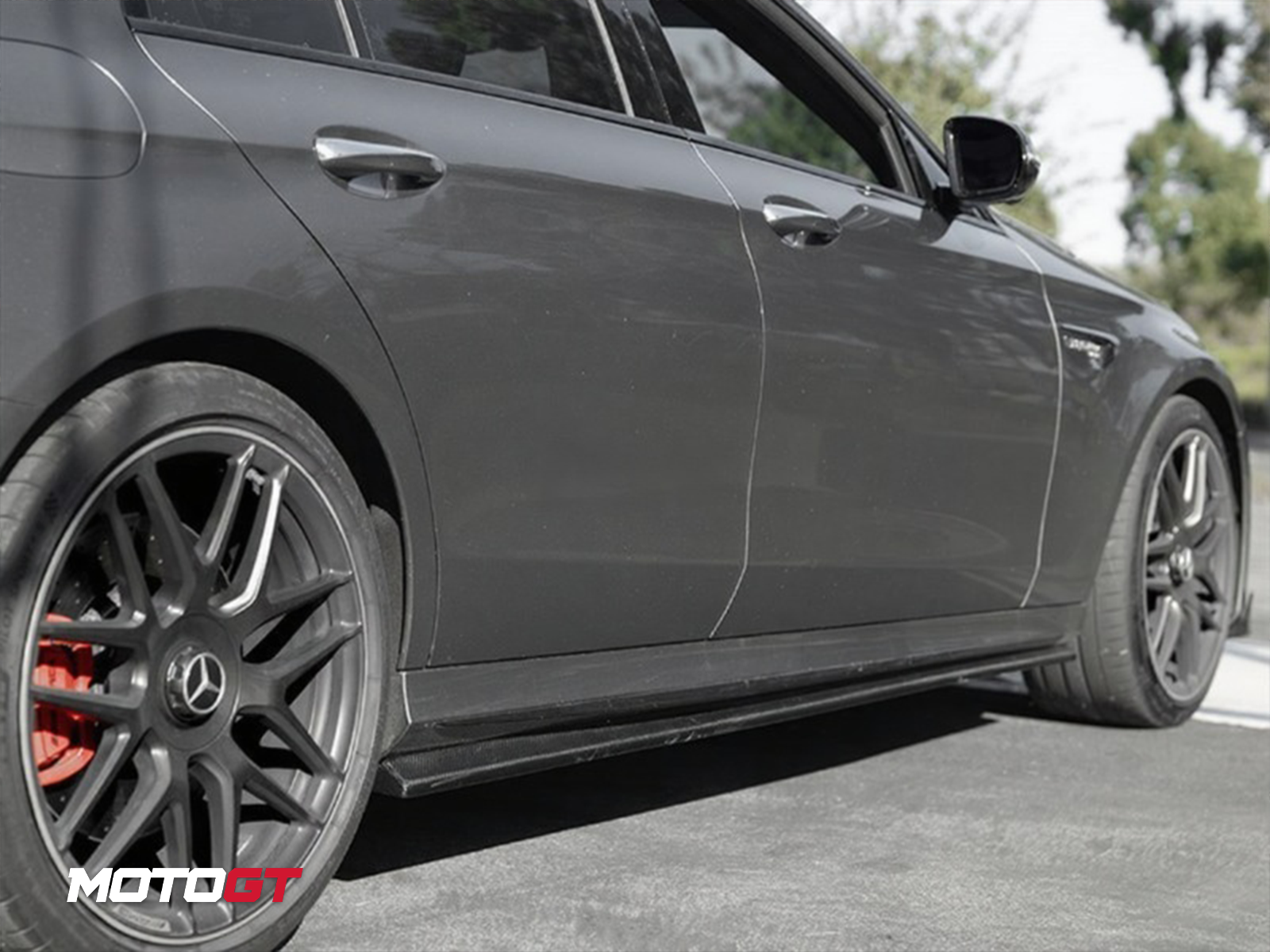 E CLASS SIDE SKIRT SPLITTER